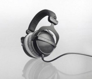 Beyerdynamic DT 770 Pro Headphones Wired Head-band Music Black