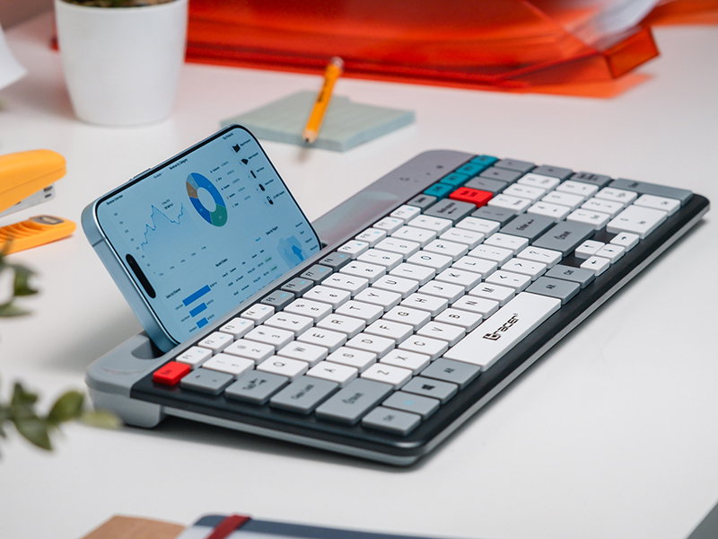 Tracer 47836 SHARP RF Wireless Keyboard, Grey With RGB