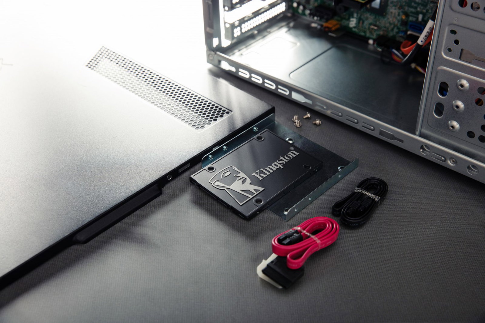 Kingston Technology KC600 2.5 1024 GB Serial ATA III 3D TLC