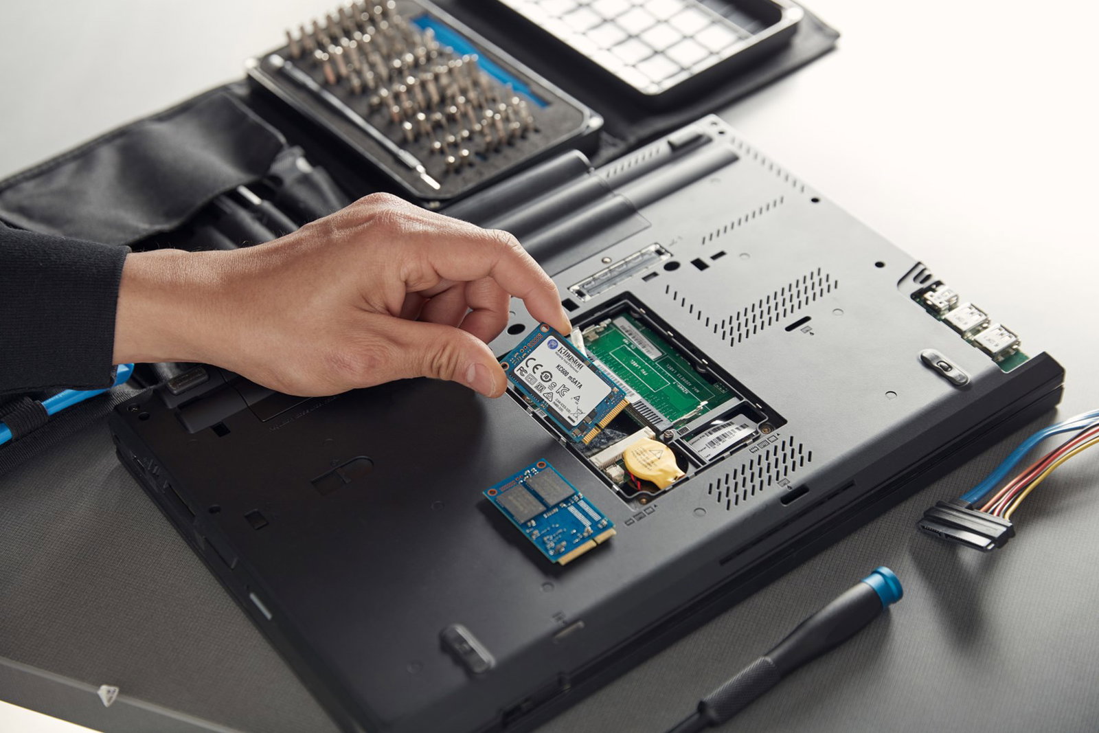 Kingston Technology 1024G SSD KC600 SATA3 mSATA