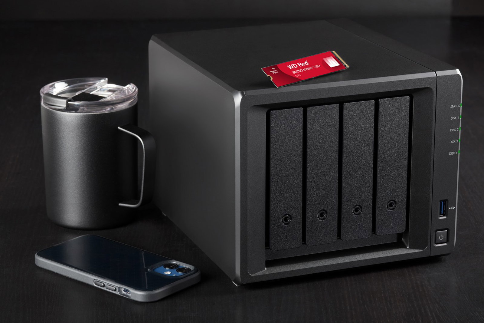 Western Digital Red WD SN700 NVMe POWERED BY SANDISK 4 TB
