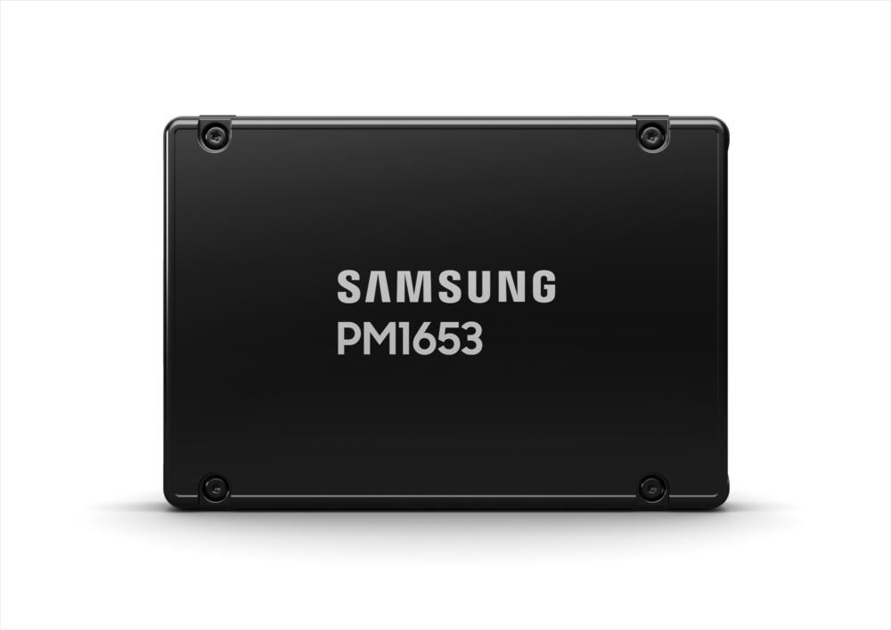 SSD SAMSUNG Model name PM1653 7680 GB SAS 2.5 Write speed 3700 MB/s Read speed 4200 MB/s MZILG7T6HBLA-00A07