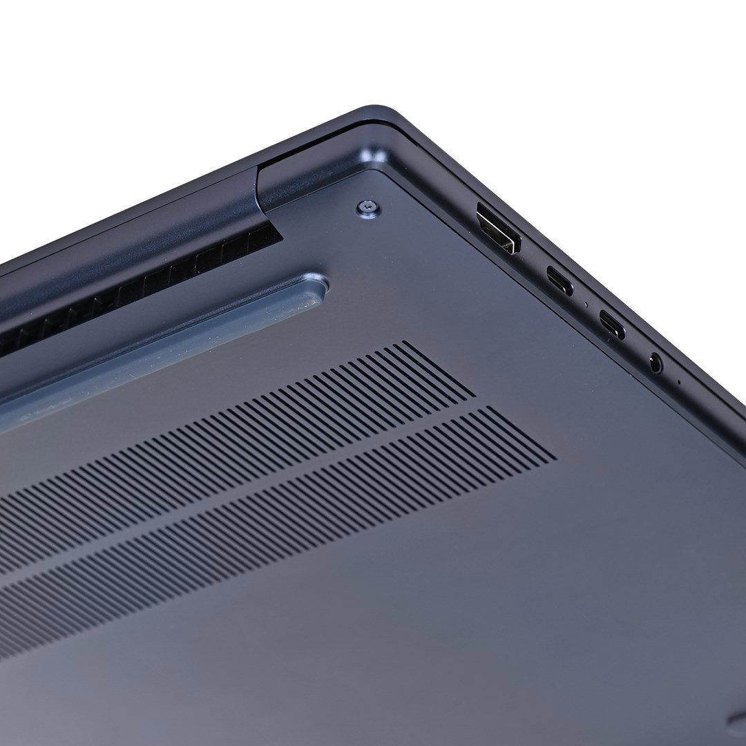 Lenovo SLIM-5-16IRH10R Core i7-240H 16 WUXGA IPS Touchscreen, 16GB RAM, 1TB SSD, Bluetooth, Black, Windows 11, Cosmic Blue (REPACK) 2-year warranty New Repack/Repacked