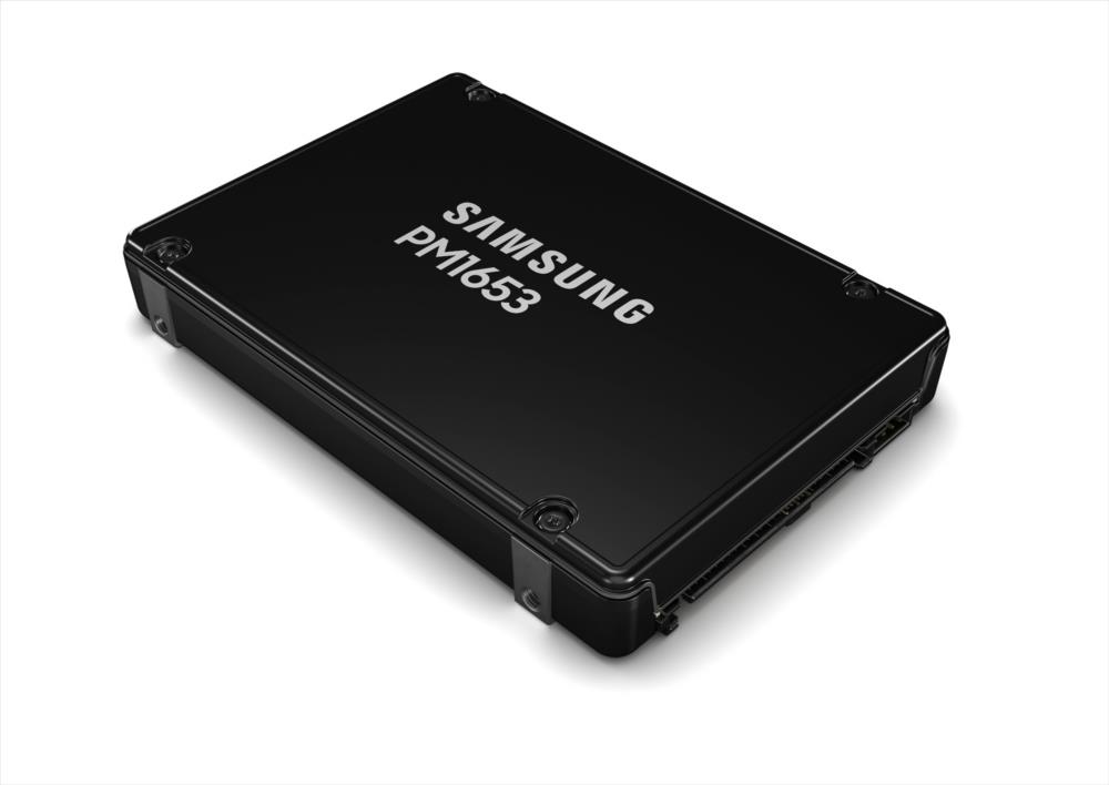 SSD SAMSUNG Model name PM1653 MZILG1T9HCJR-00A07