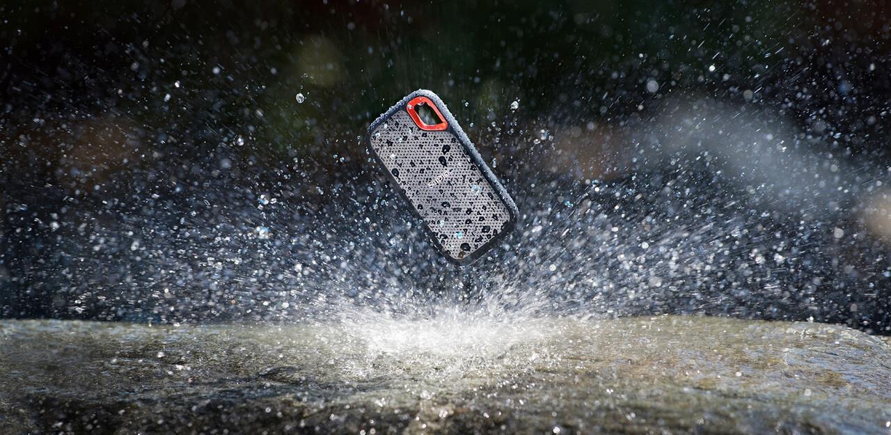 External SSD SANDISK Extreme 2TB Write speed 1000 MBytes/sec Read speed 1050 MBytes/sec SDSSDE61-2T00-G25