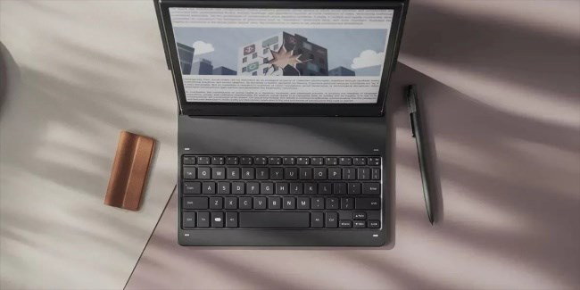 Onyx Boox Note Air 5 C Magnetic case with keyboard Brown