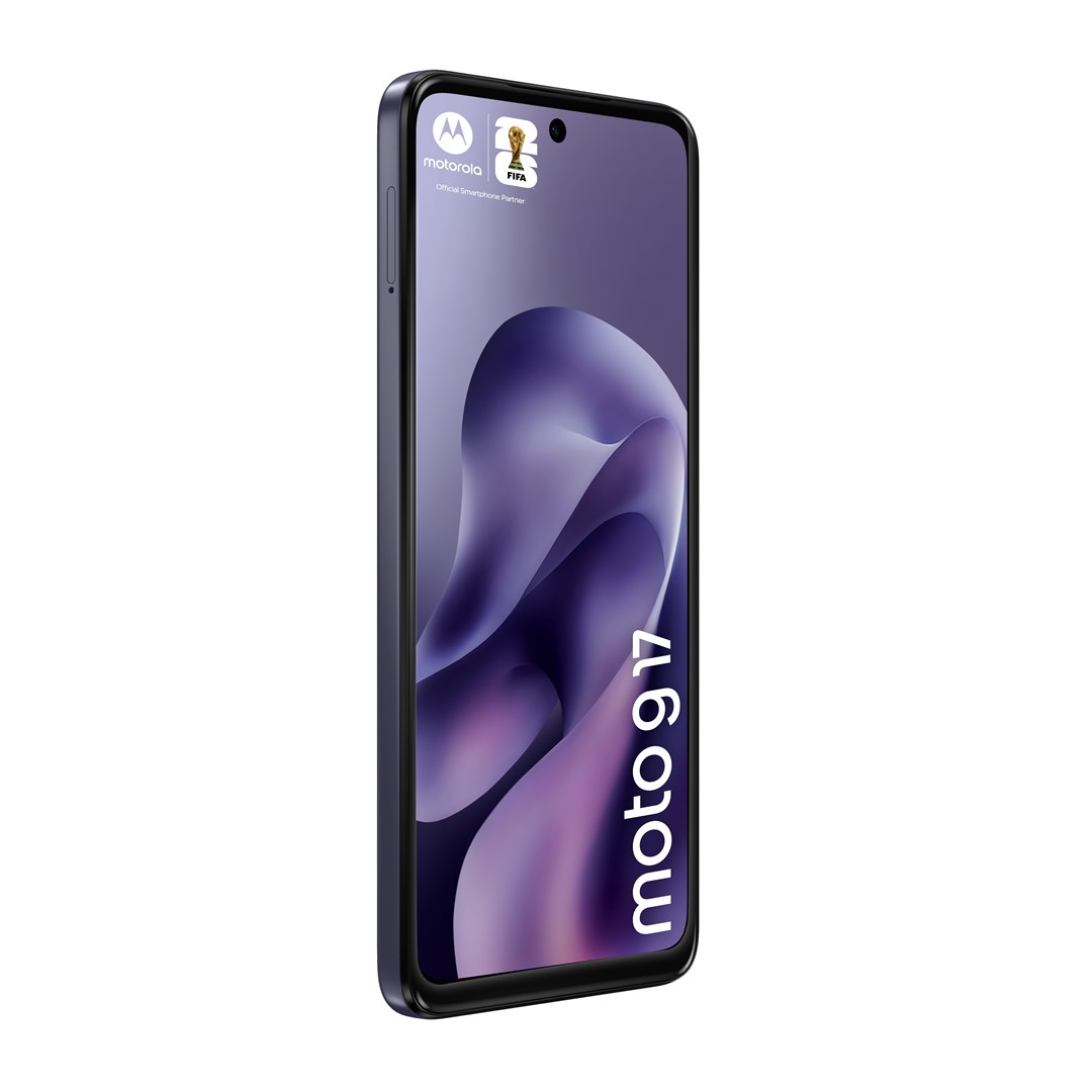 Motorola Moto G17 8/128 GB smartphone in PANTONE Evening Blue (Violet)