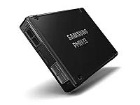 SSD SAMSUNG SSD series PM1743 7.68TB PCIe Gen5 NVMe NAND flash technology TLC Write speed 6000 MBytes/sec Read speed 7500 MBytes/sec Form Factor 2,5 MTBF 25000000 hours MZWLO7T6HBLA-00A07