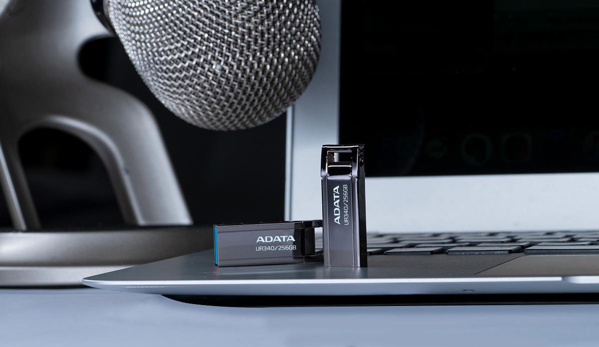 ADATA UR340 USB flash drive 256 GB USB Type-A 3.2 Gen 1 (3.1 Gen 1) Black
