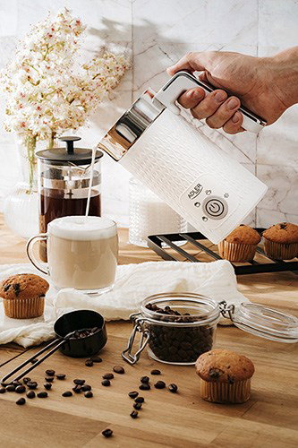 Adler AD 4494 milk frother/warmer Automatic Metallic, White