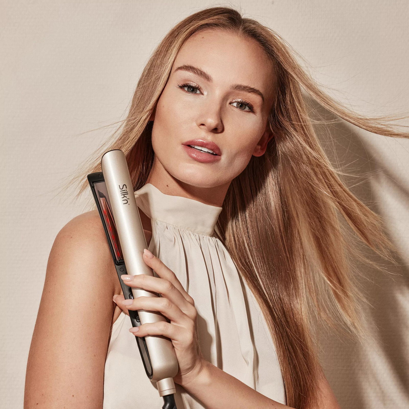 Silkn SilkyStraight Infrared Hair Straightener (SIS1PE1001)