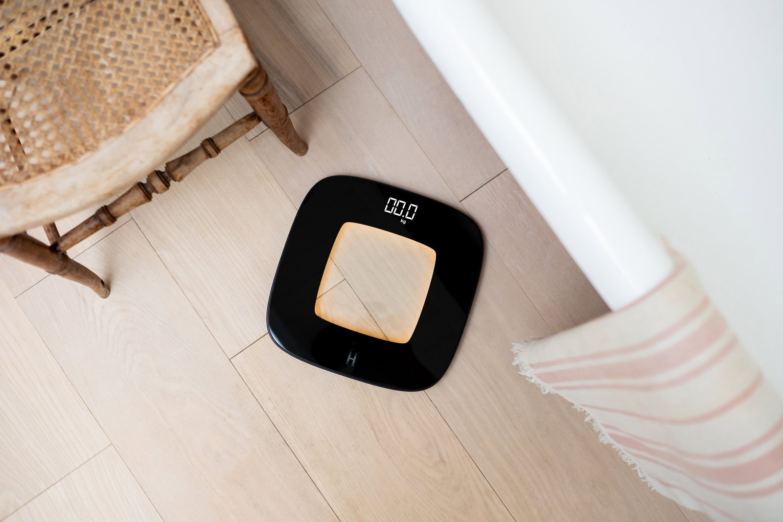 Homedics SCL-B100-BK glo Digital Scale