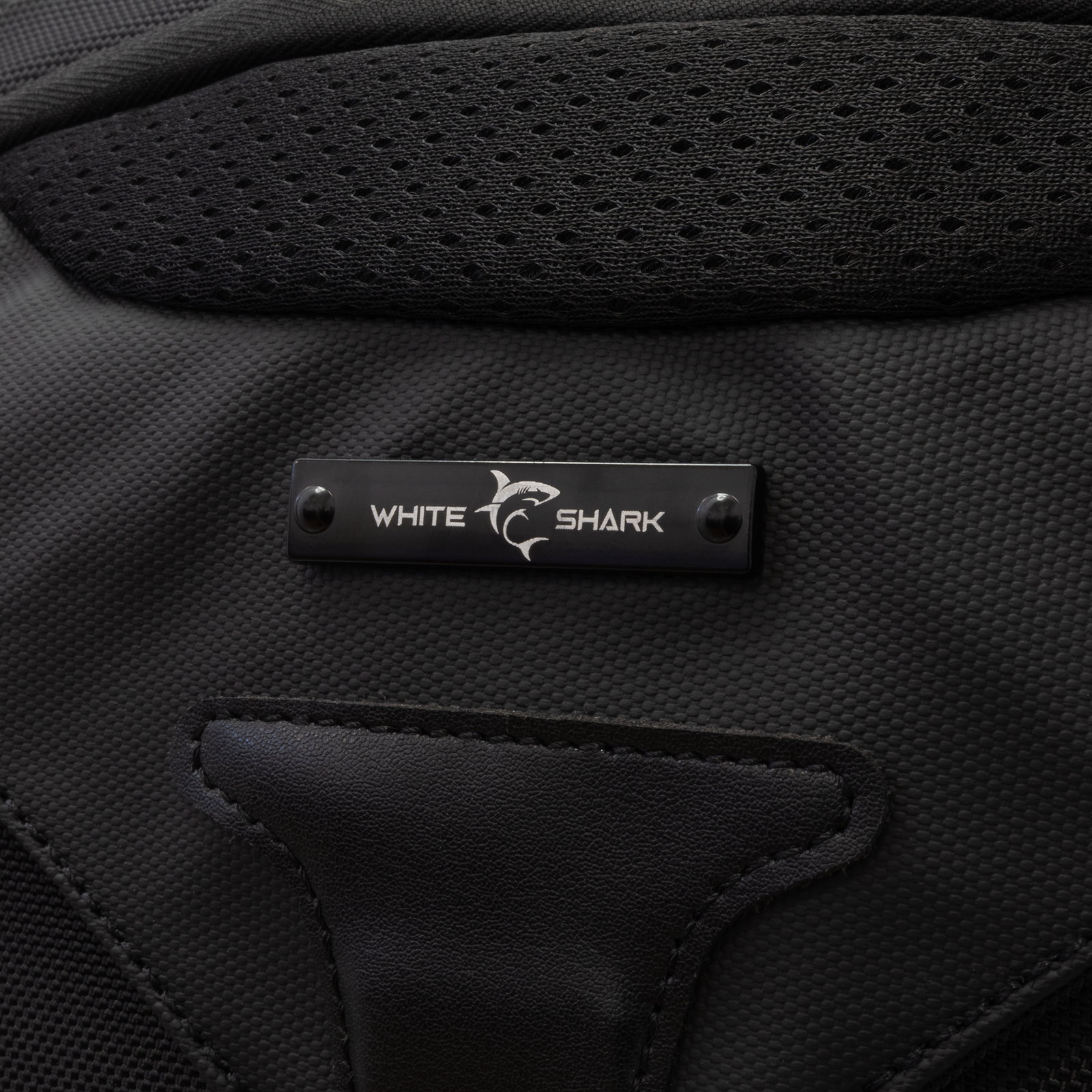 White Shark GBP-013 Defender Black