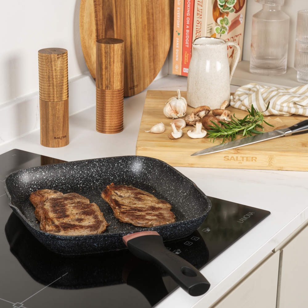 Salter BW10702BRMFOB Megastone Thermo Collar 28cm Griddle Pan
