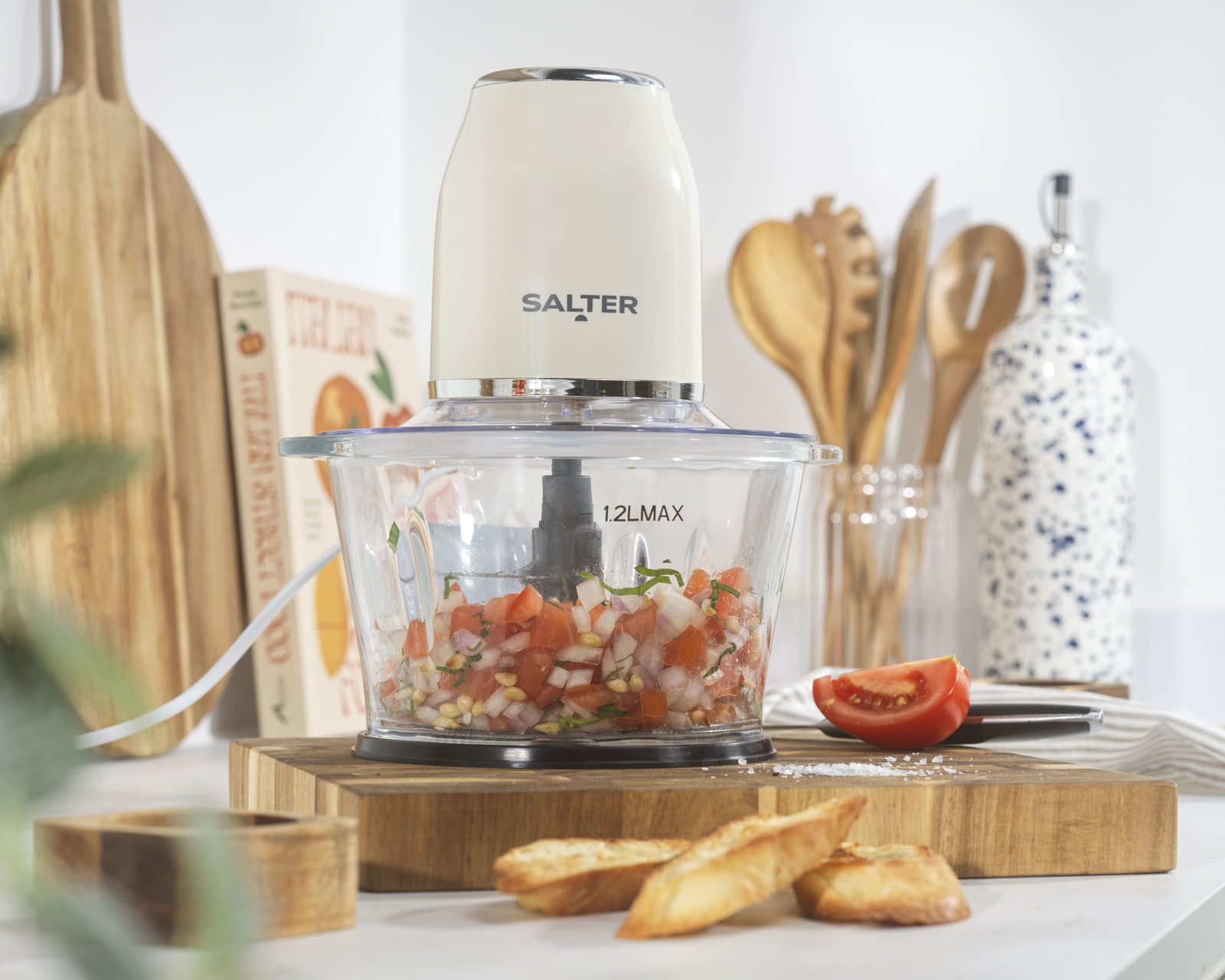 Salter EK6686CRMVDE Retro Food Chopper