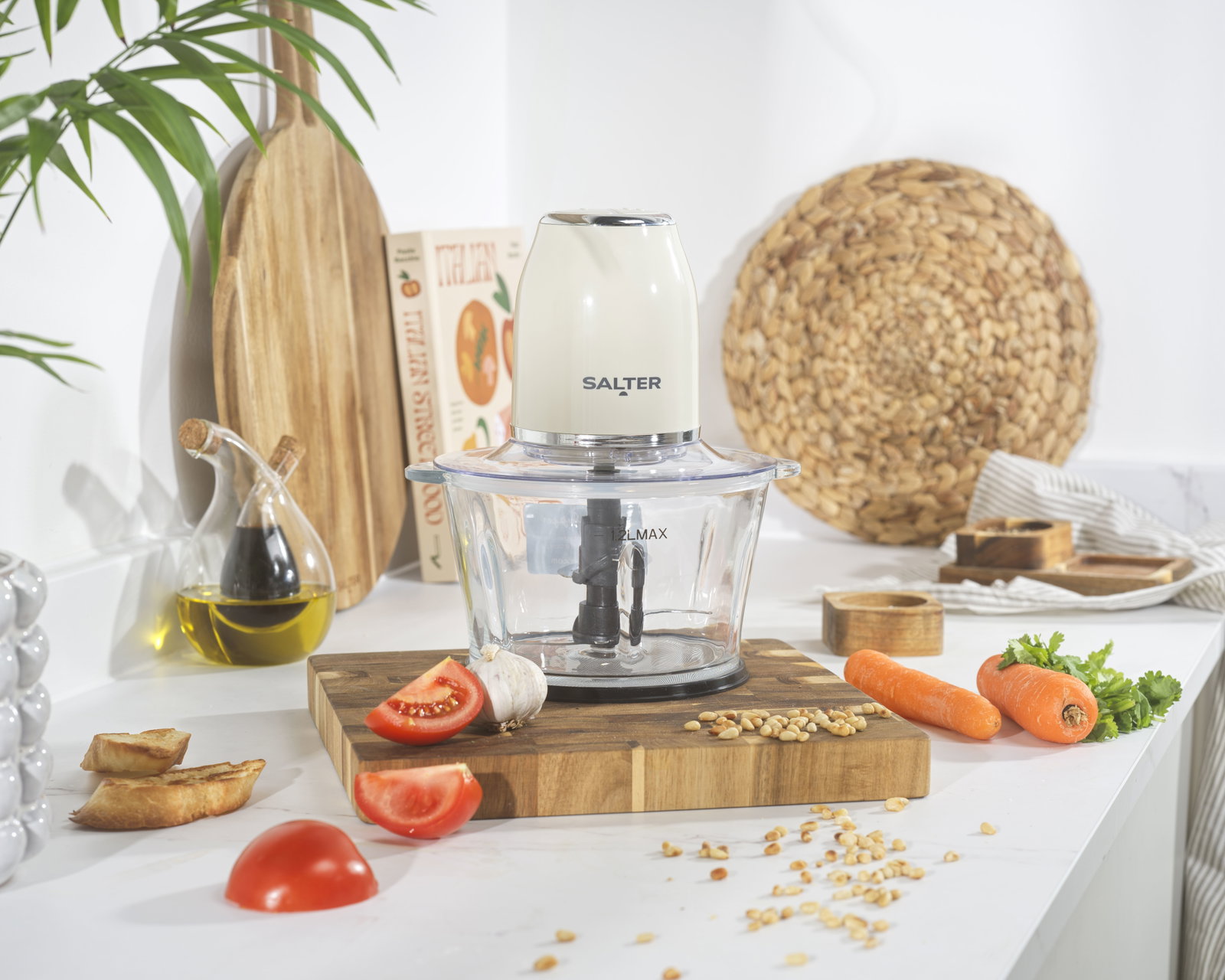 Salter EK6686CRMVDE Retro Food Chopper