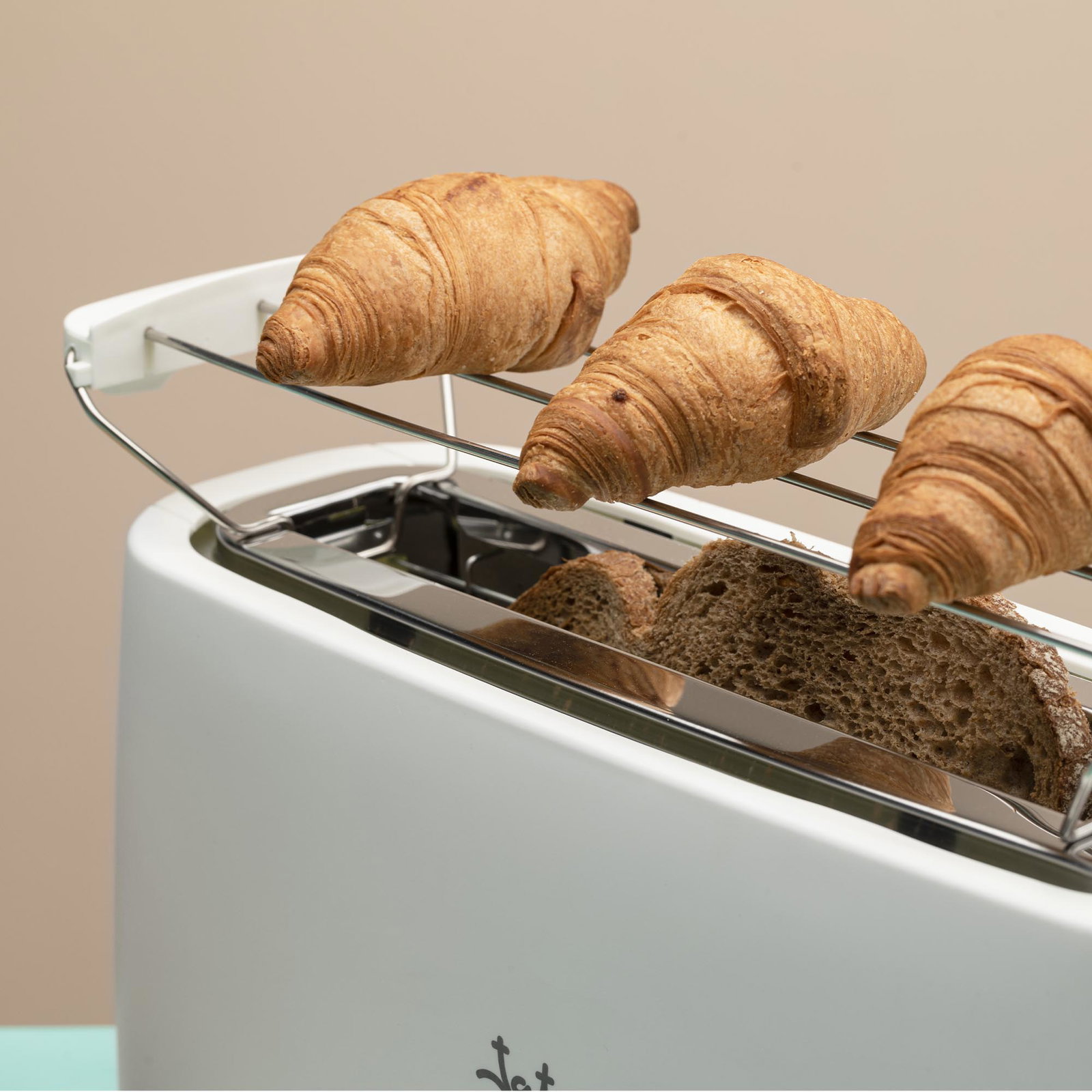 Jata JETT1578 Toaster With Lifting Accesory
