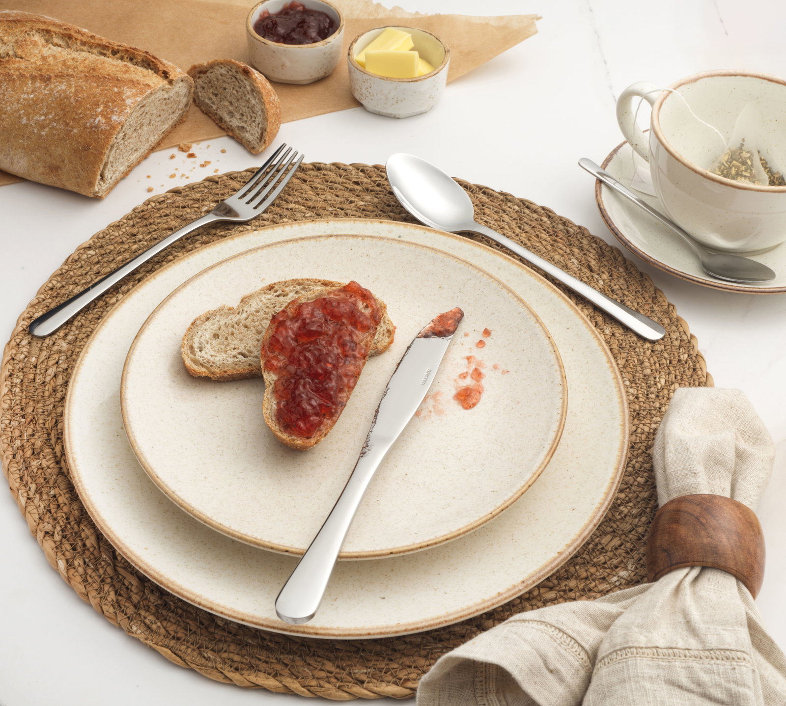 Salter BW065272EU7 Bakewell 16-Piece Cutlery Set