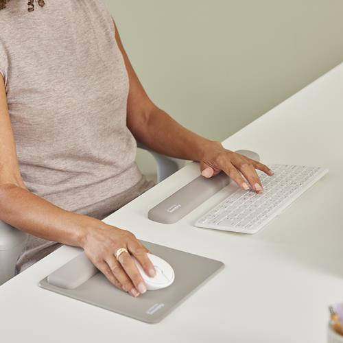 KEYBOARD ACC WRIST RESTS/COMP. SAND 100142574 FELLOWES