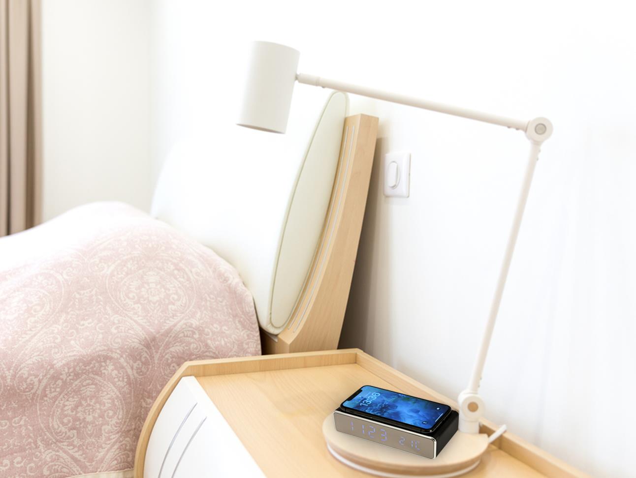 MOBILE CHARGER WRL W/DIG ALARM/CLOCK DAC-WPC-01 GEMBIRD