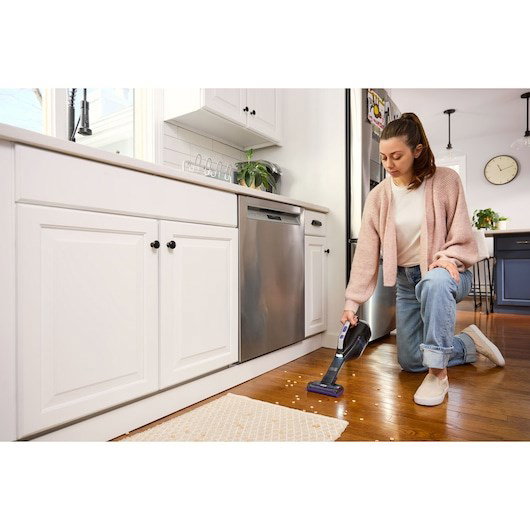 Black & Decker DVD320BP handheld vacuum Bagless