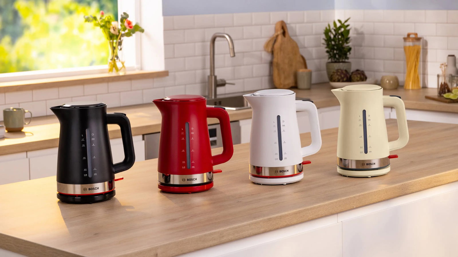 Bosch MyMoment electric kettle 1.7 L 2400 W Cream