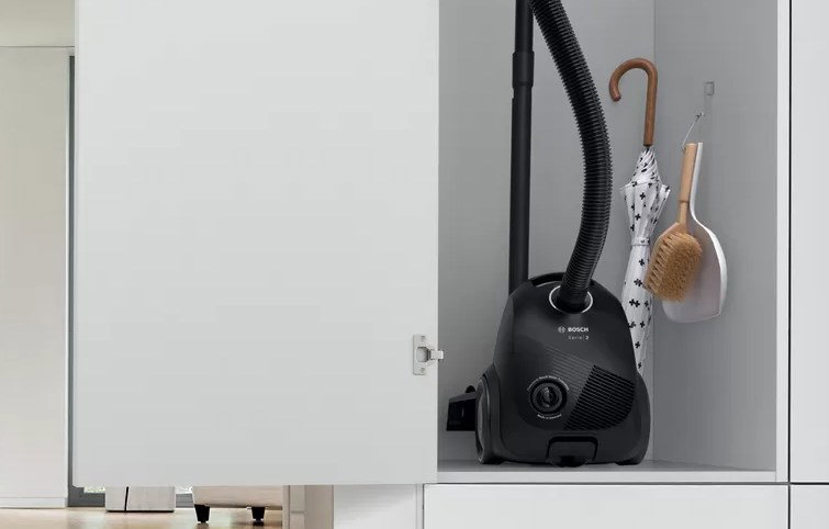 Bosch Serie 2 BGBS2LB1 vacuum 3.5 L Cylinder vacuum Dry 600 W Dust bag