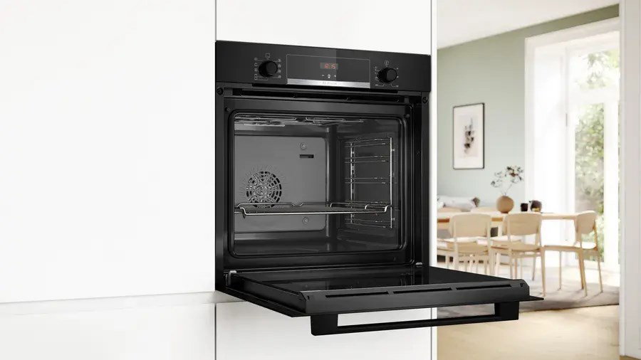 BOSCH HBA514BB3 oven + BOSCH HEZ538000 single-level telescopic runners