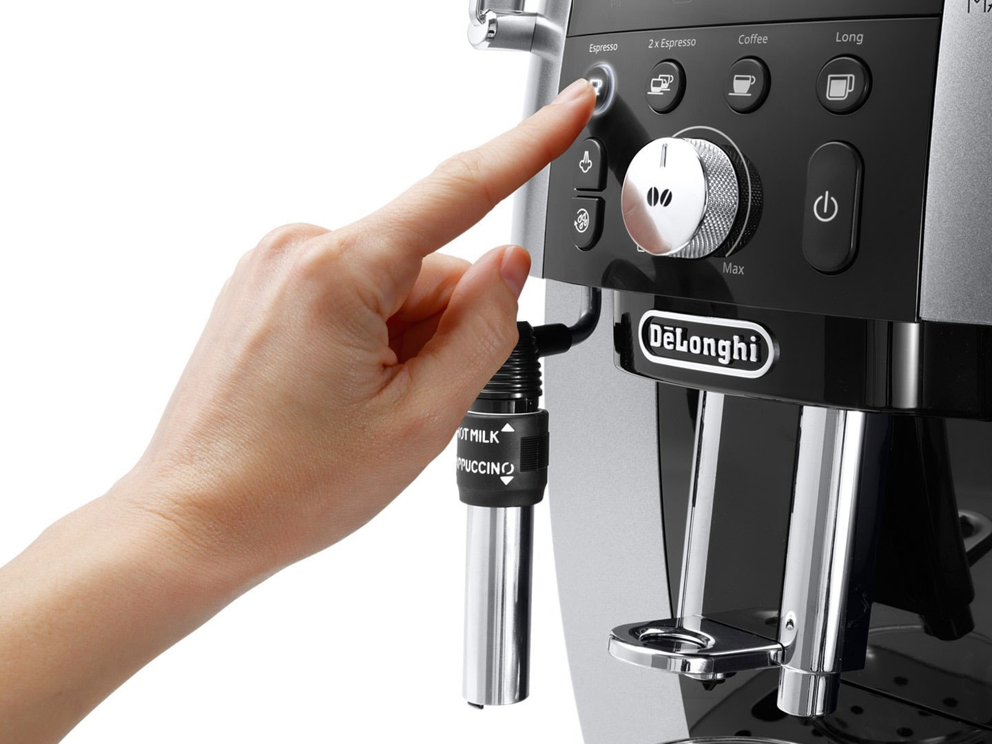 DeLonghi Magnifica S Smart Semi-auto Espresso machine 1.8 L