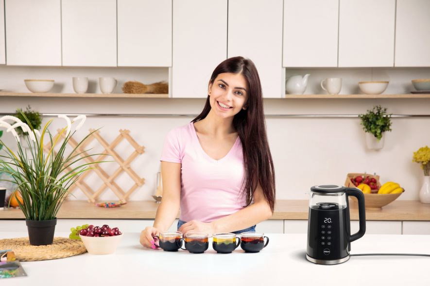 ELDOM C530 NEVO electric kettle 1.7 L 2200 W Black, Transparent