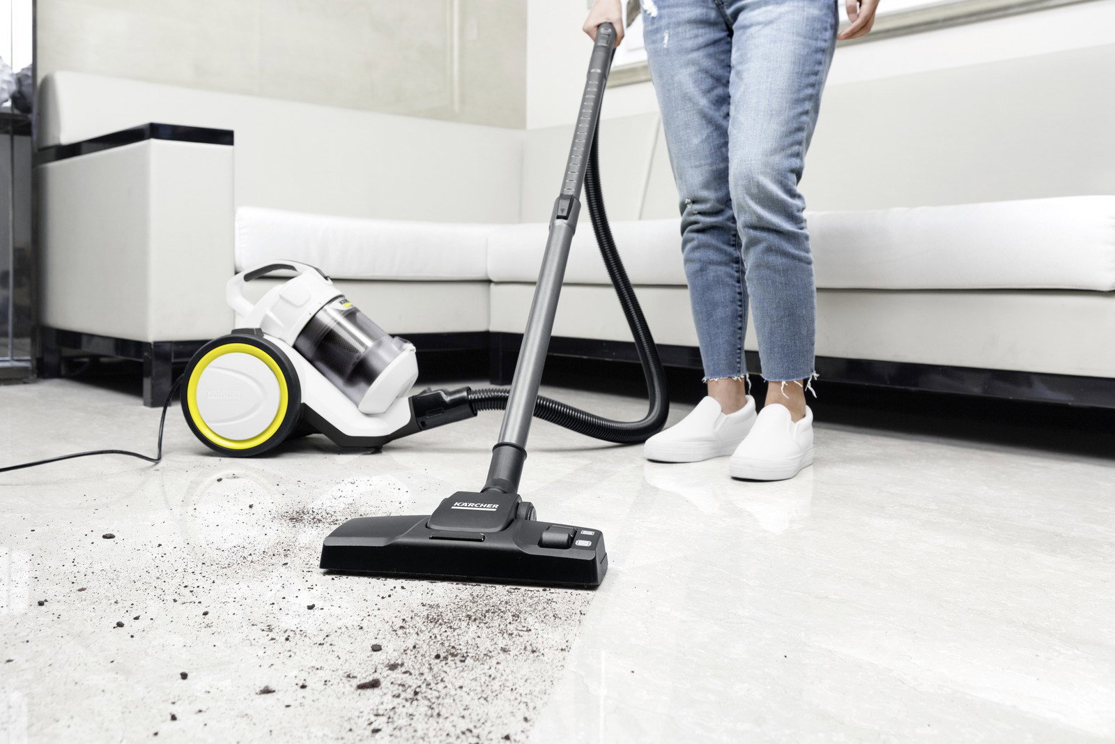 Krcher STAUBSAUGER VC 3 0.9 L Cylinder vacuum Dry 700 W Bagless