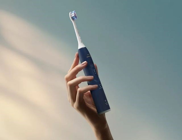 Philips Sonicare 6100 series Series 6100 HX7403/05 Rechargeable toothbrush