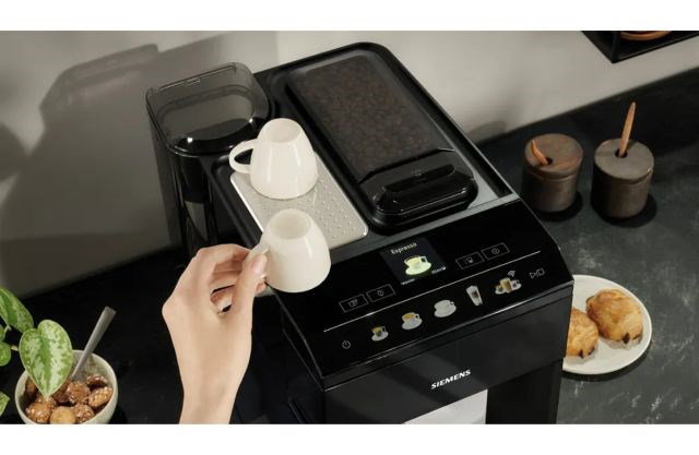Siemens EQ.500 TQ518RX3 coffee maker Fully-auto Espresso machine 1.9 L