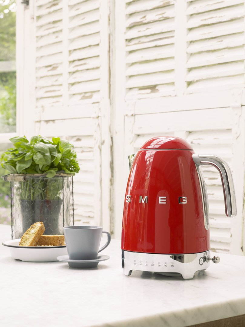Smeg 50 s Style Kettles KLF04RDEU Red
