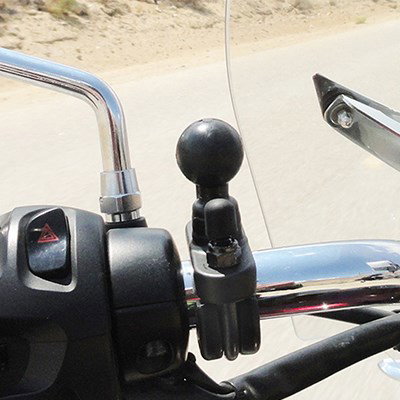 RAM Mounts Handlebar U-Bolt Base for Rails 0.5 to 1.25 in Diameter