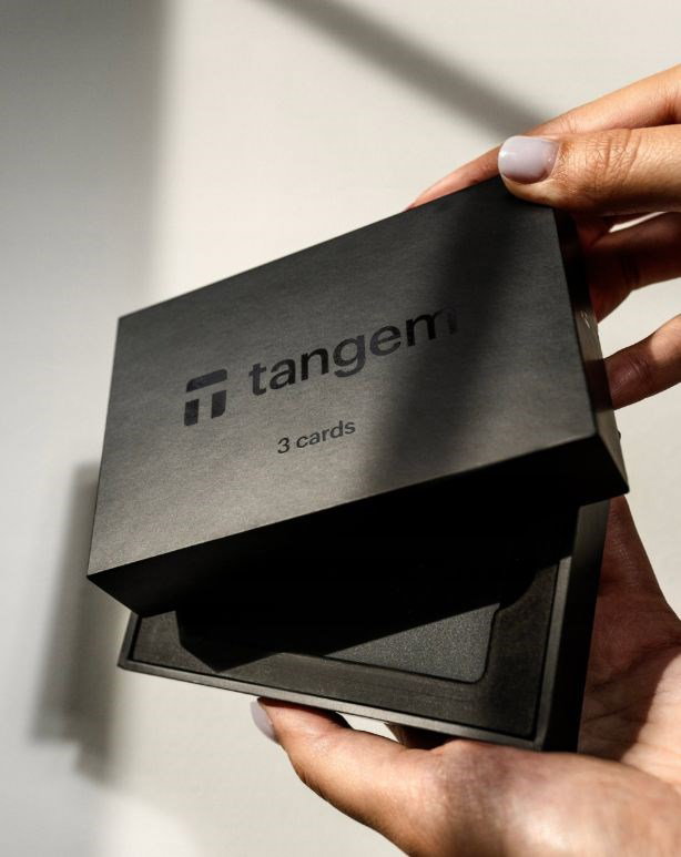 Tangem Wallet cryptocurrency wallet - 3 cards