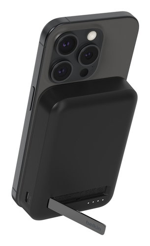 BOOSTCHARGE PRO MAGNETISCHE POW - BANK WIRELESS CHARGER WITH CABLE