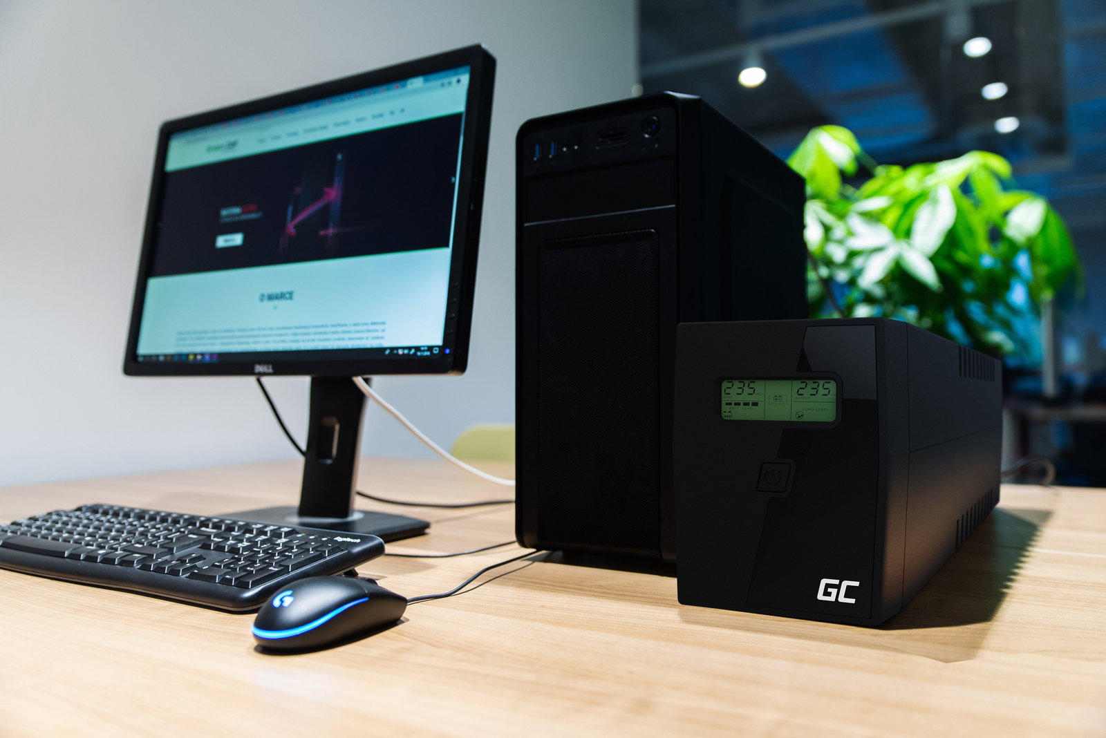 Greencell UPS Micropower 600VA LCD 360W 7Ah 220/240V