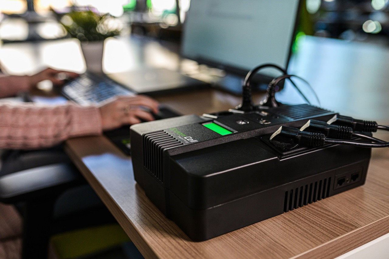 Greencell UPS AiO 600VA LCD