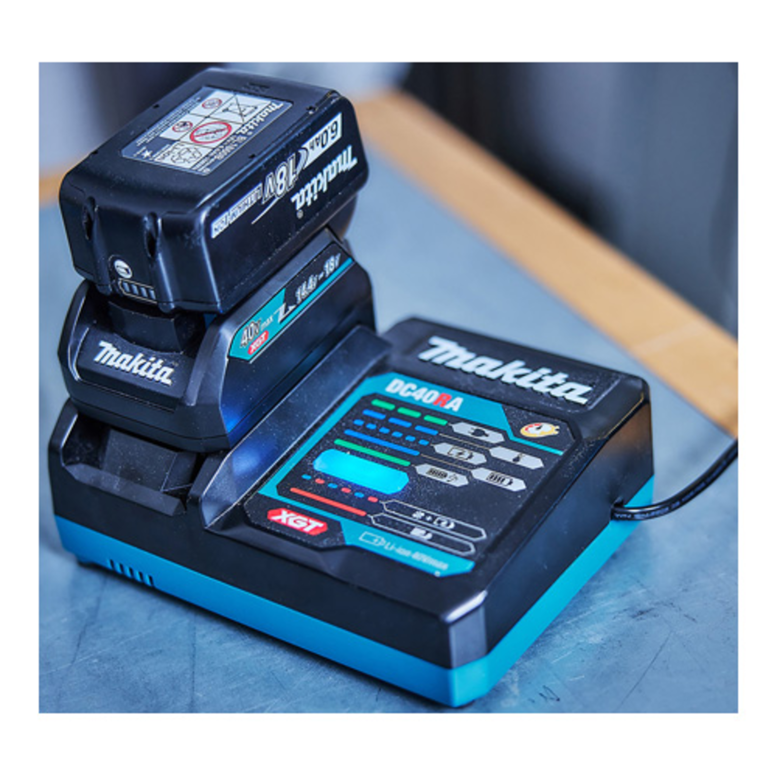 Makita ADP10 Battery Charger Fast Charge