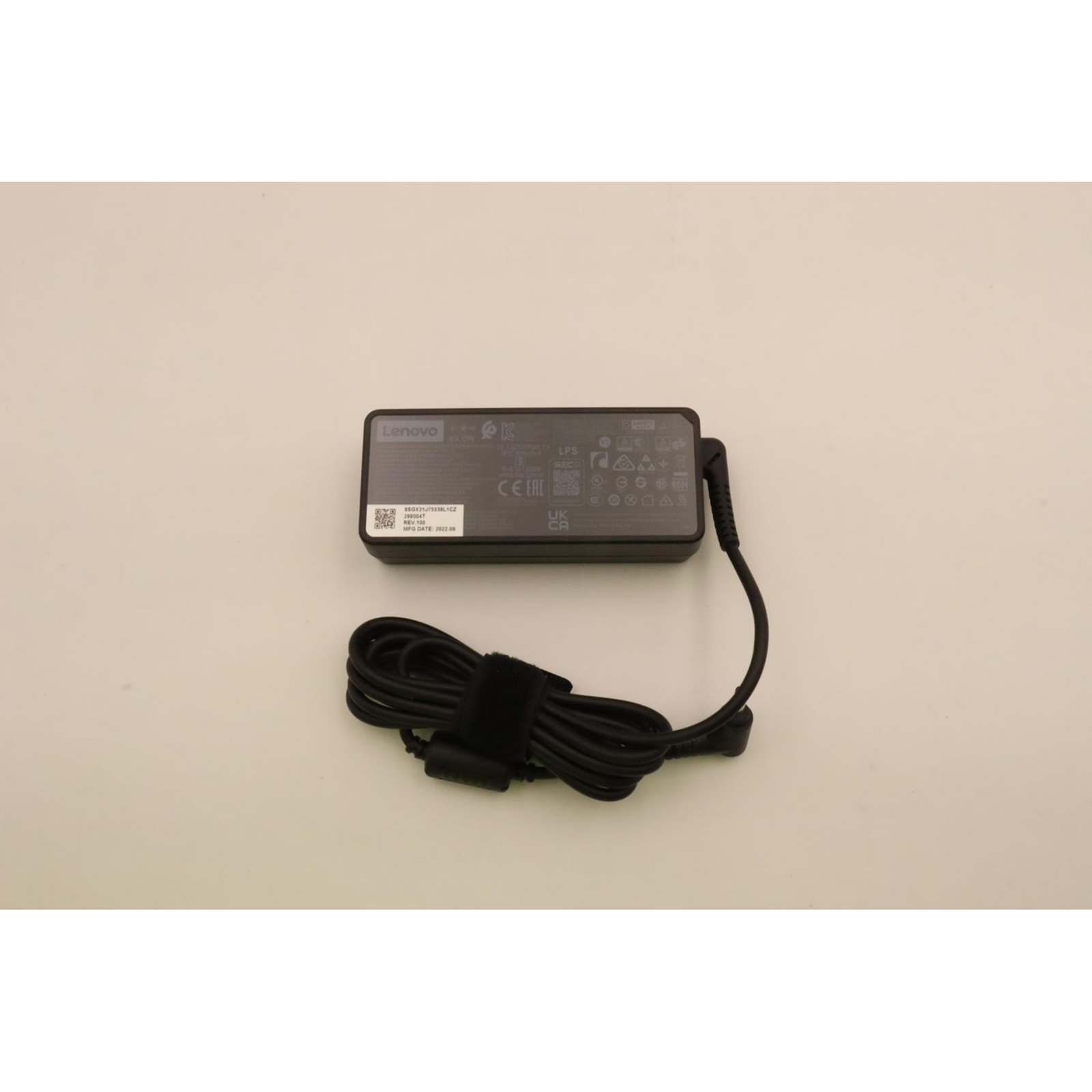 Lenovo AC Adapter 65 Watt 3P WW