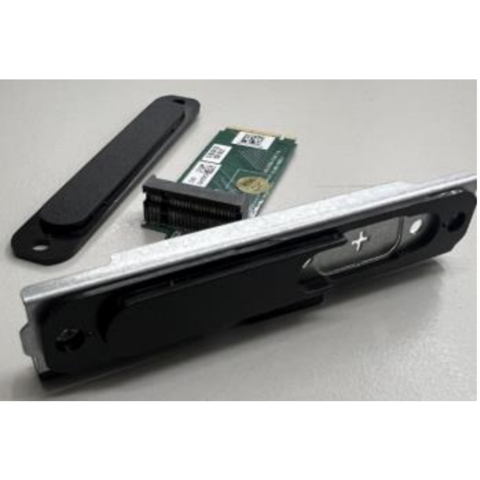 ASUS NUC15 2nd M.2 22x80 SSD Expansion NUCIOAES0CR QWERTZ