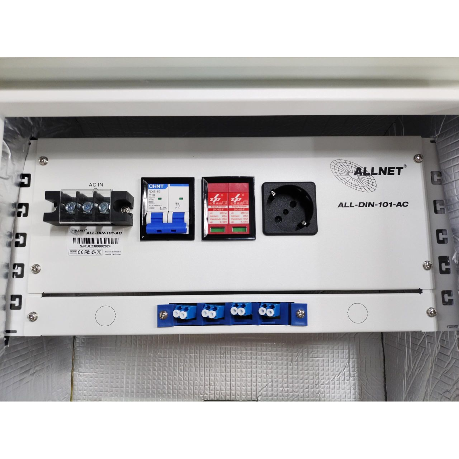 ALLNET DIN-RAIL Wall Housing T220mm Light Grey IP66 UES 16x M25