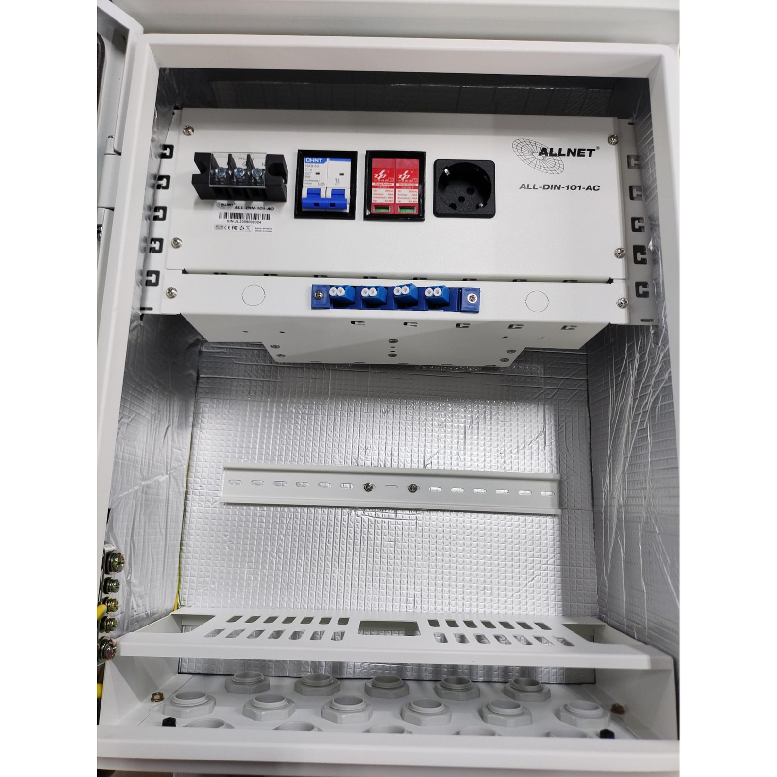 ALLNET DIN-RAIL Wall Housing T220mm Light Grey IP66 UES 16x M25
