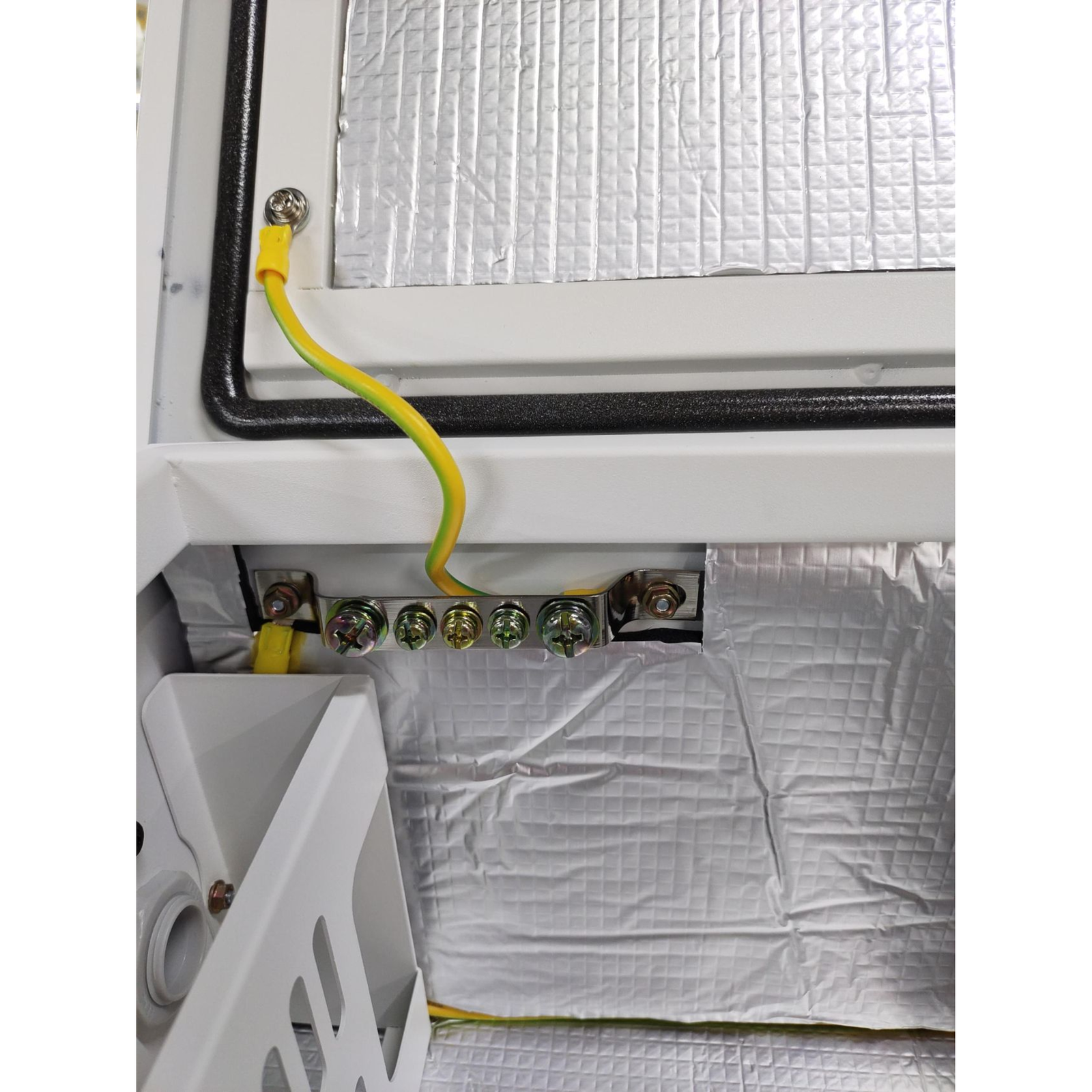 ALLNET DIN-RAIL Wall Housing T220mm Light Grey IP66 UES 16x M25