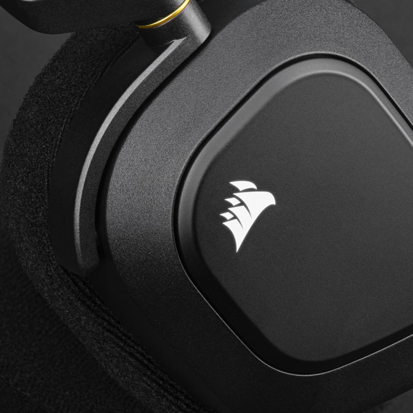 Corsair HS80 RGB Wireless Gaming Headset Virtual 7.1 Dolby Atmos Over-Ear Carbon