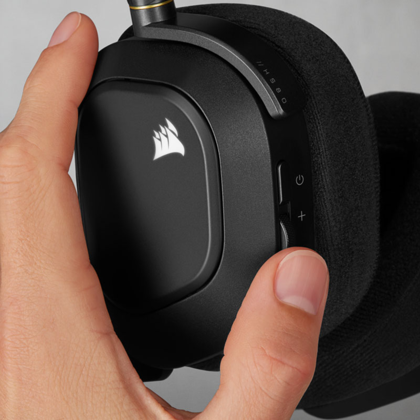 Corsair HS80 RGB Wireless Gaming Headset Virtual 7.1 Dolby Atmos Over-Ear Carbon