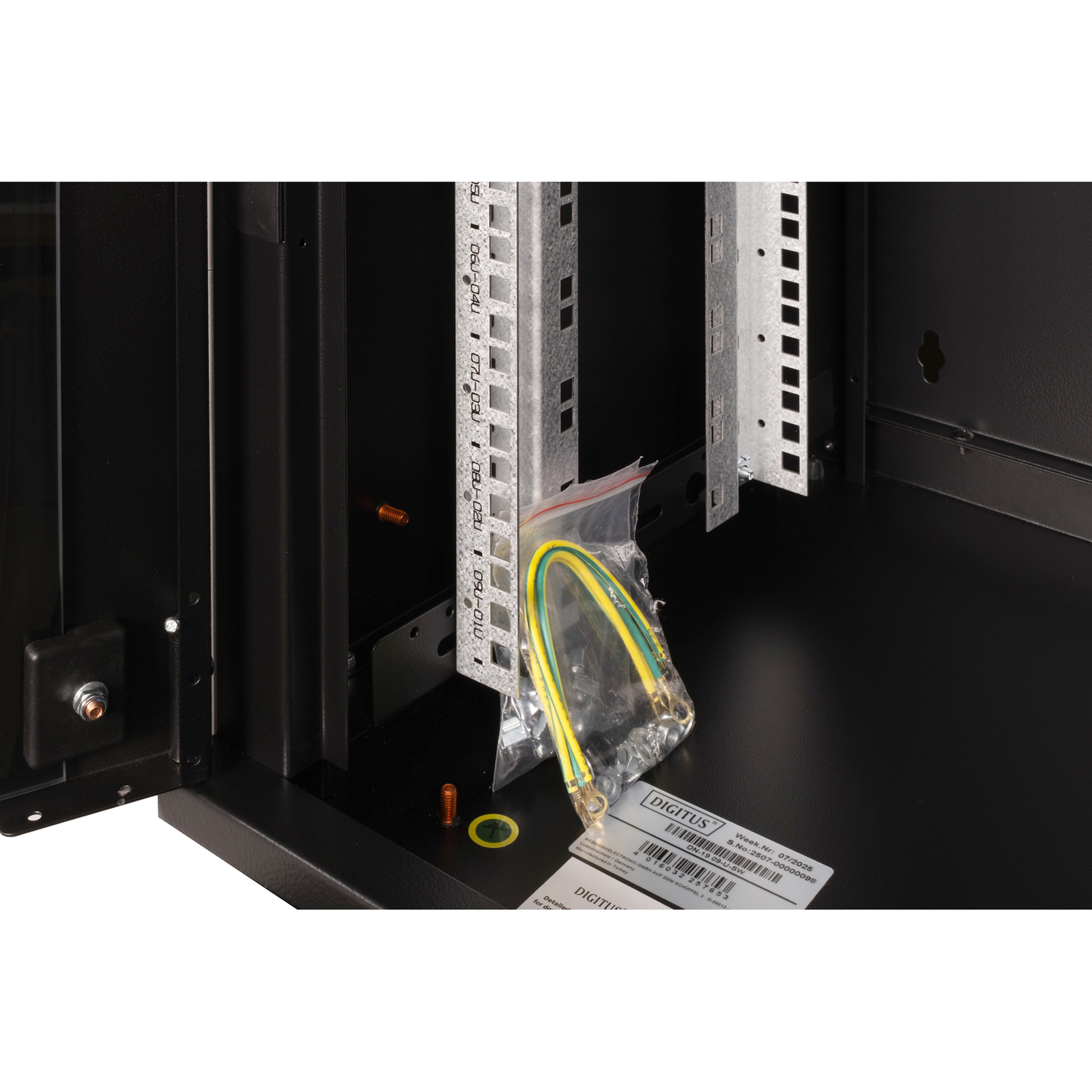 Digitus WandCase Unique 9HE 509x600x450mm Black