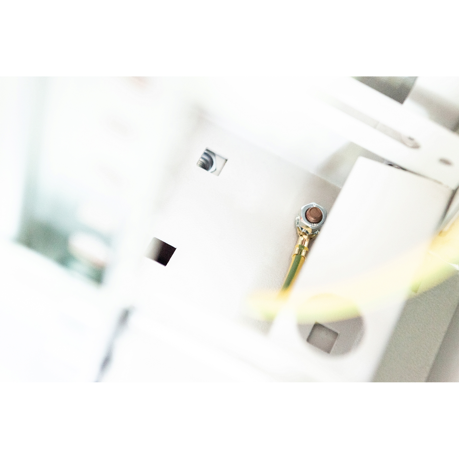 Digitus Potential Equalisation Rail for Cabinets 4 Earthing Cables.