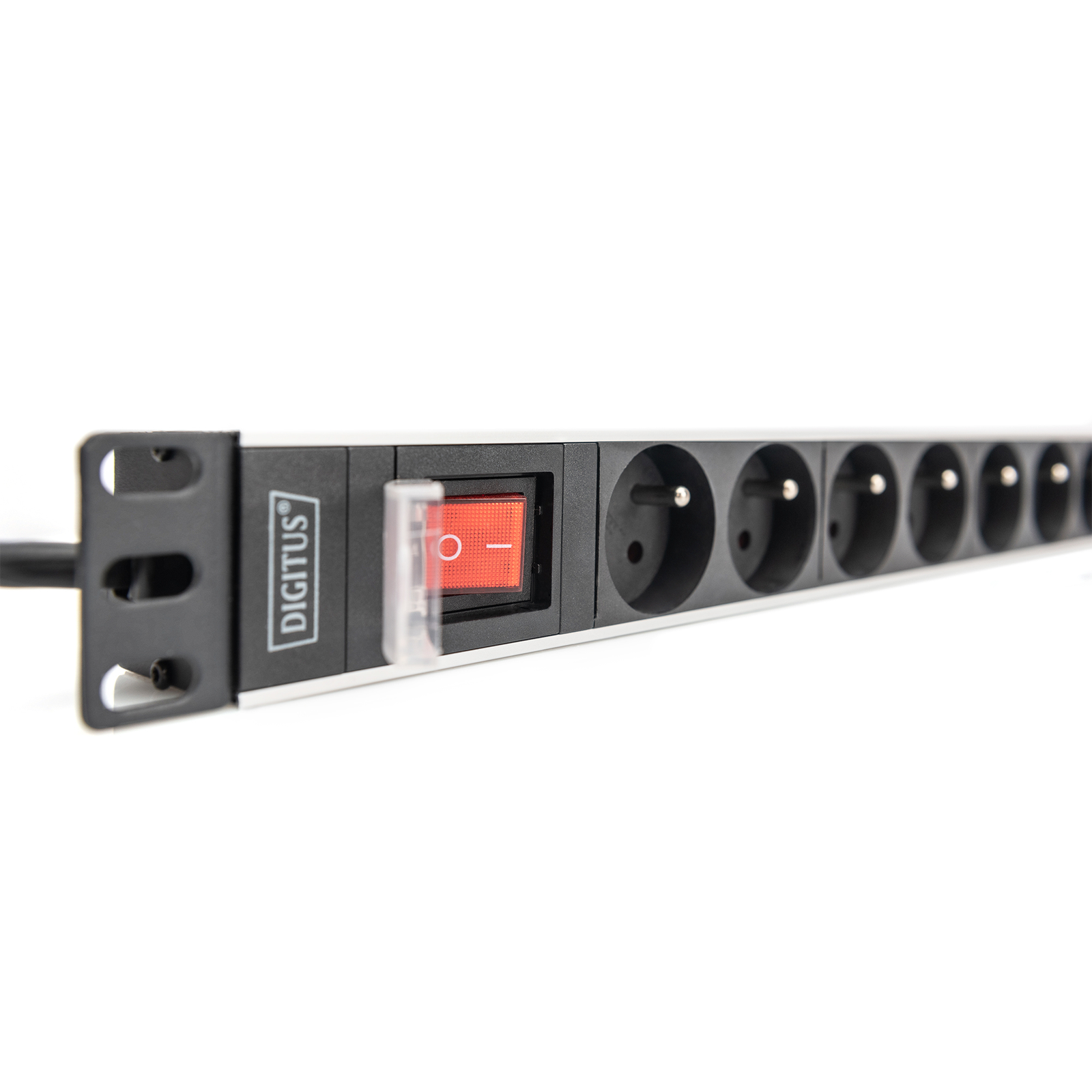 DIGITUS Multiple Socket Outlet Aluminum Profile And Switch 4000 Watt